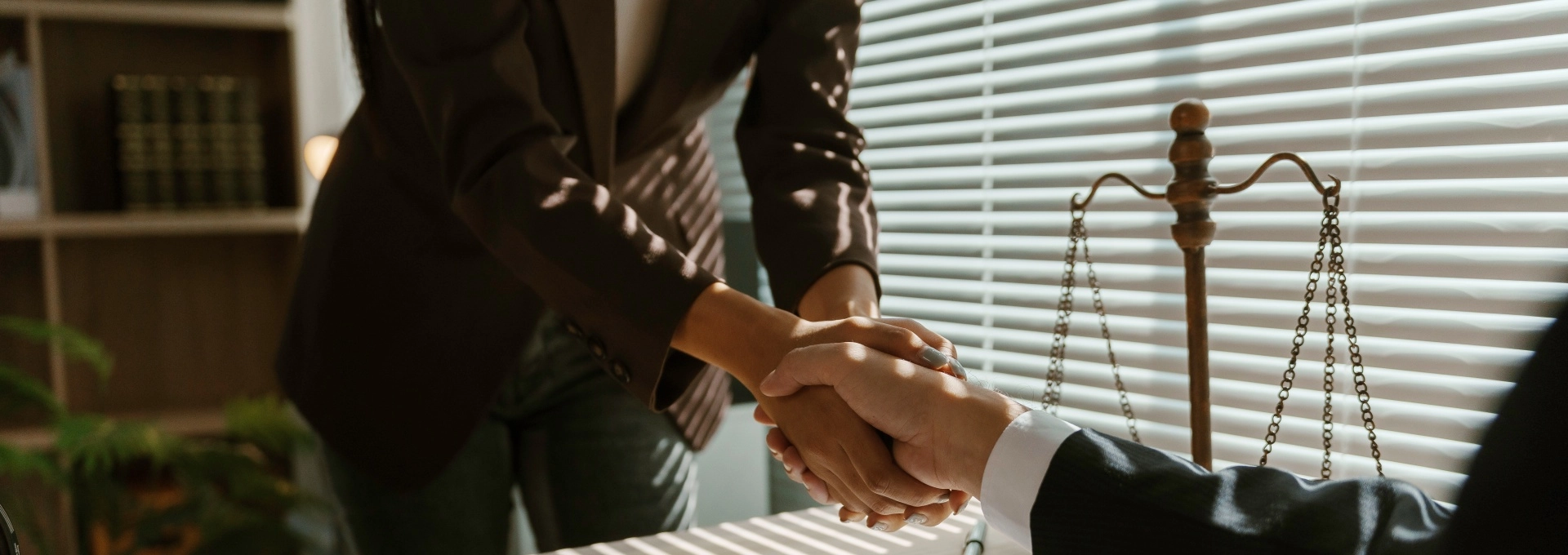 comment-un-avocat-peut-il-eviter-les-conflits-entre-les-heritiers